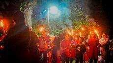 Pakah dan Obor Cahaya Spiritual Kesucian Harapan dan Kemenangan