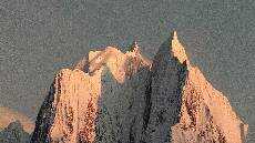 Sukacita dalam Memberi Sukacita dalam Memberi