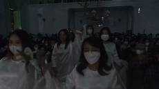 Cover lagu O Holy Night voc Wulan